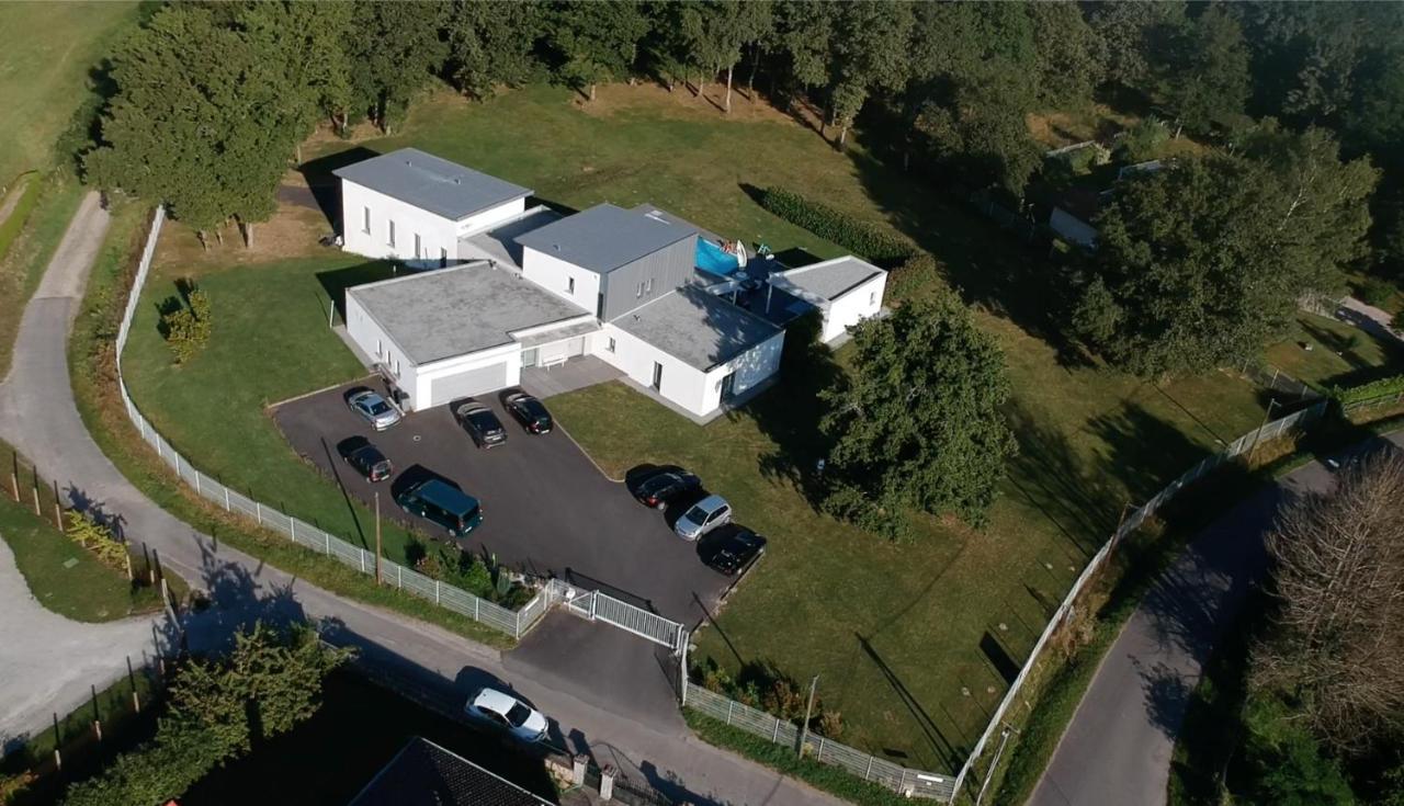Domaine Georges V Acomodação com café da manhã Saint-Junien Exterior foto